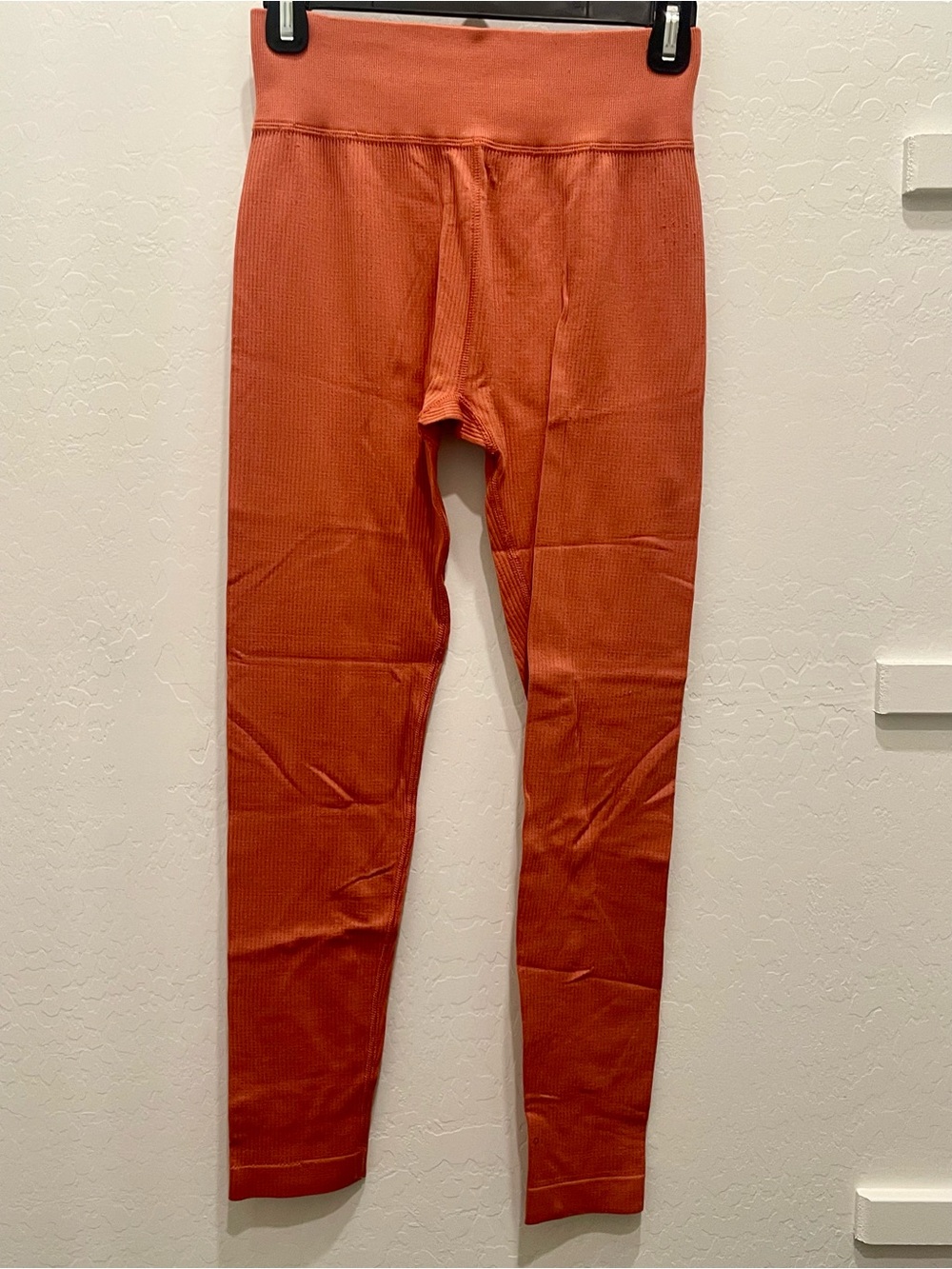 Kohl's Ribbed Seamless Leggings in Rustic Orange